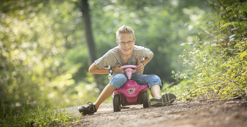 Familienfotograf Familienfotos Freundinnenshooting Teamwork Studio Ehingen Donau Familienshooting mit Boby Car 4977 1